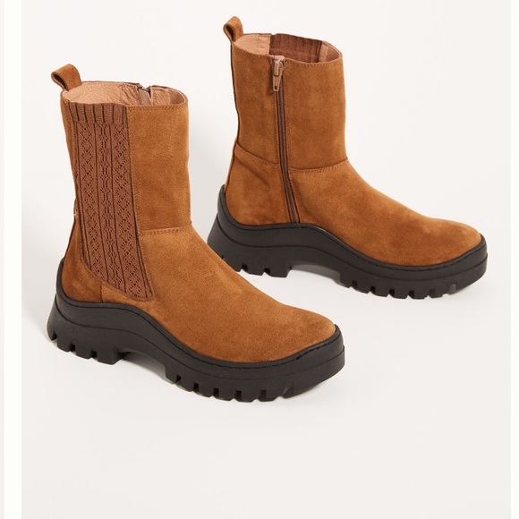 ANTHROPOLOGIE Farylrobin Chelsea Boots - Picture 1 of 10